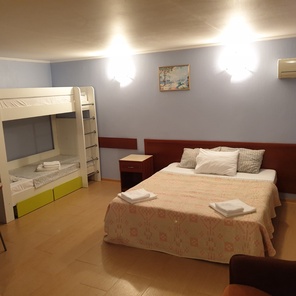 4х местный семейный с 2х ярусной кроватью